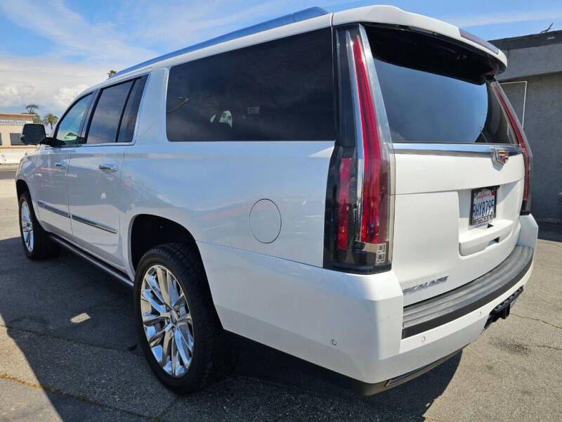 2019 Cadillac Escalade ESV Premium Luxury