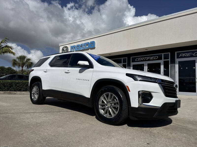 2023 Chevrolet Traverse LT Cloth