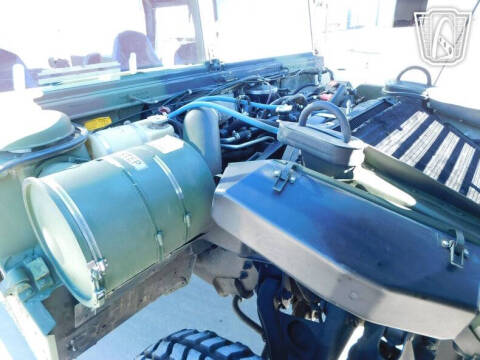 2002 AM General M1123