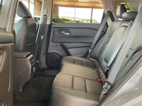 2024 Nissan Rogue SL