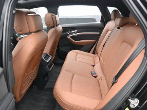 2024 Audi Q8 e-tron quattro Premium Plus