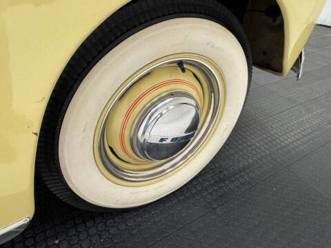 1947 Ford Super Deluxe