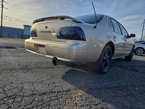 1998 Nissan Maxima SE