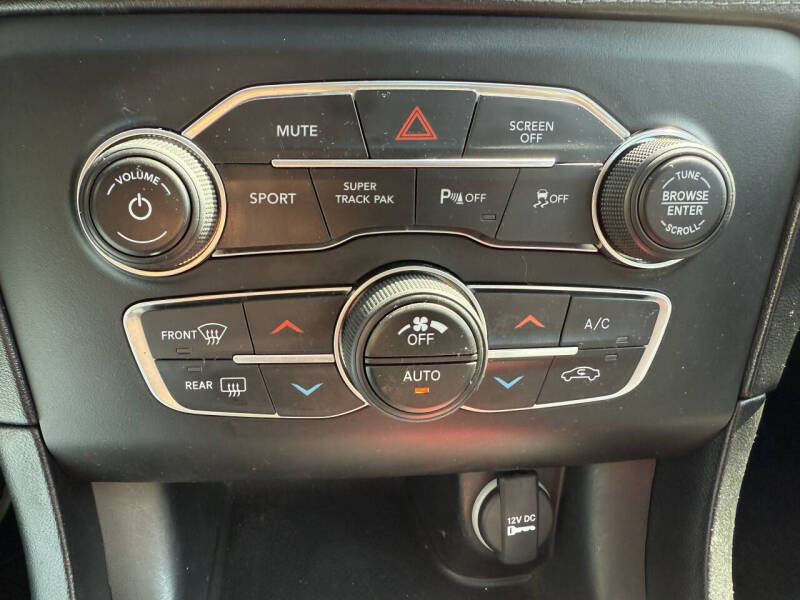 2020 Dodge Charger SXT