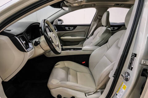 2019 Volvo S60 T5 Momentum