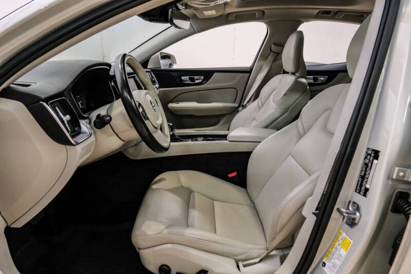 2019 Volvo S60 T5 Momentum