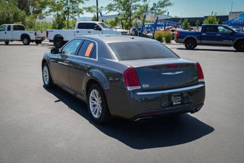 2017 Chrysler 300 Limited