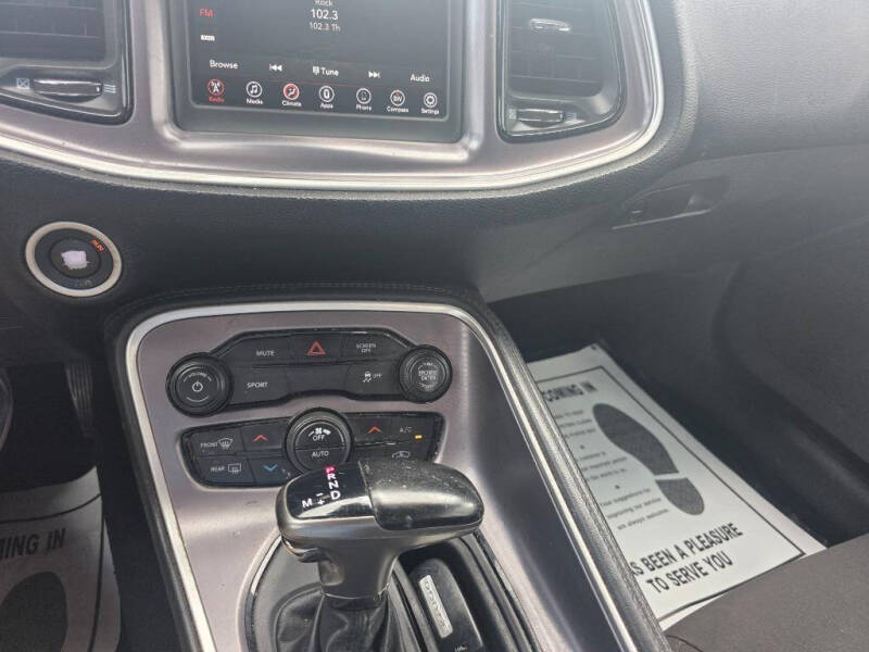 2019 Dodge Challenger SXT