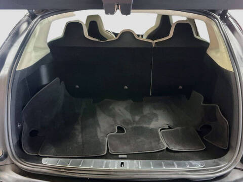 2019 Tesla Model X Standard Range
