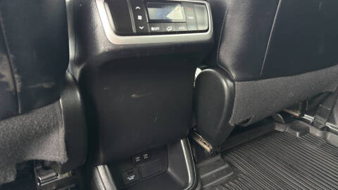 2017 Toyota Highlander SE