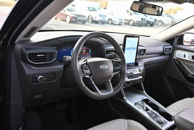 2022 Ford Explorer Platinum