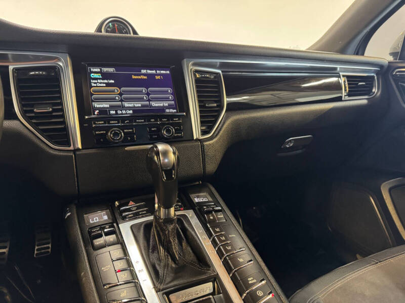 2015 Porsche Macan S