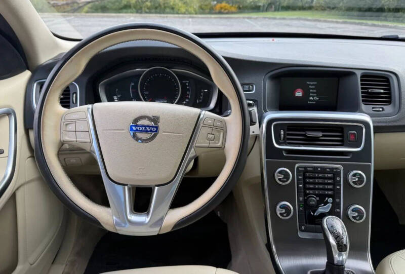 2016 Volvo S60 T5 Premier