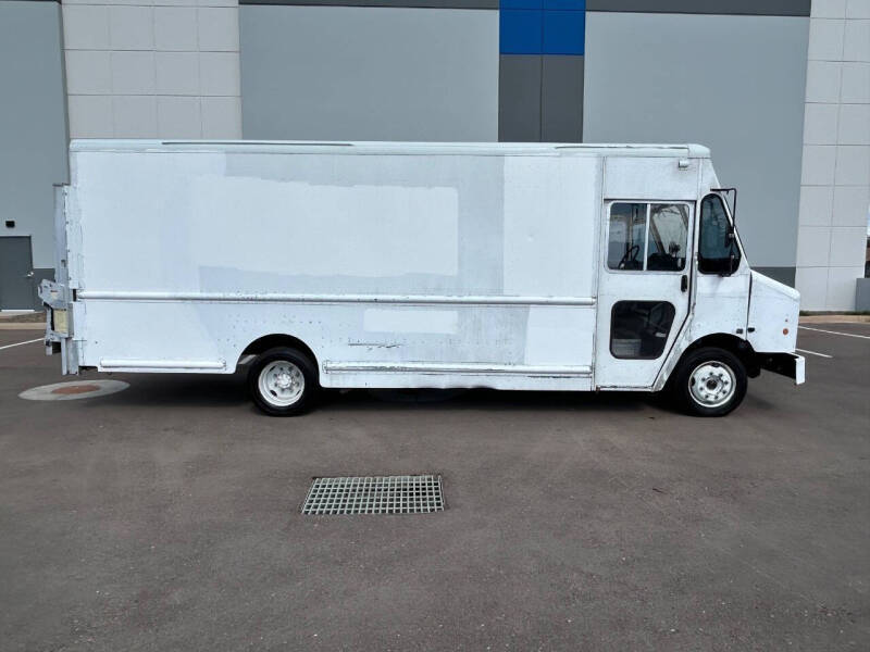 2010 Freightliner MT45 Chassis