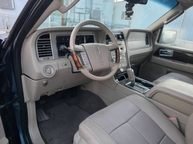 2008 Lincoln Navigator