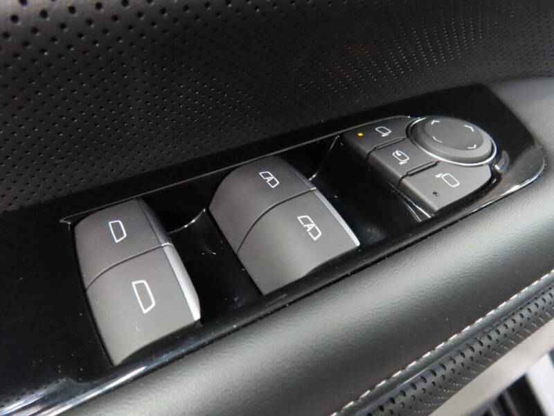 2025 GMC Sierra EV Denali