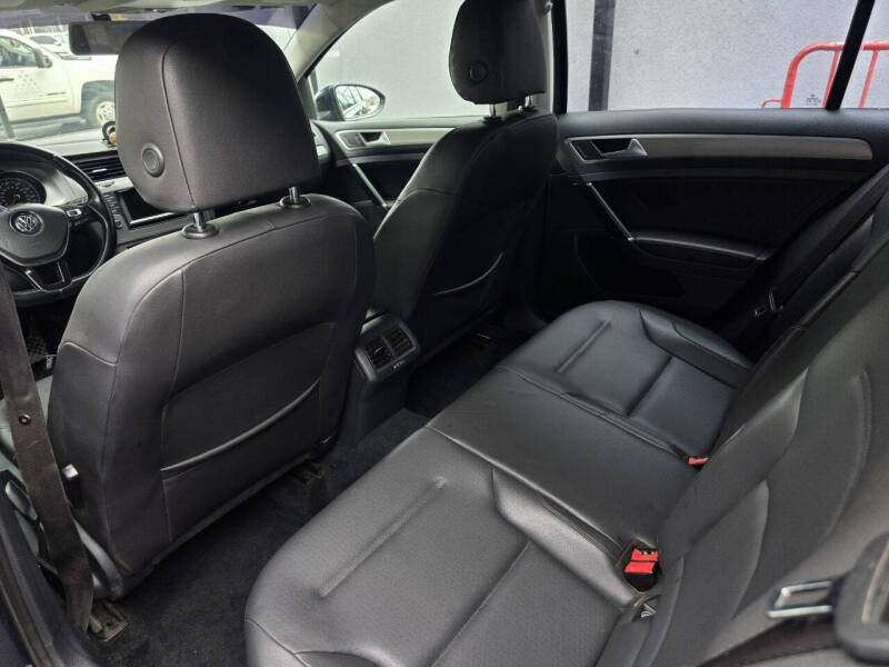 2015 Volkswagen Golf TSI S