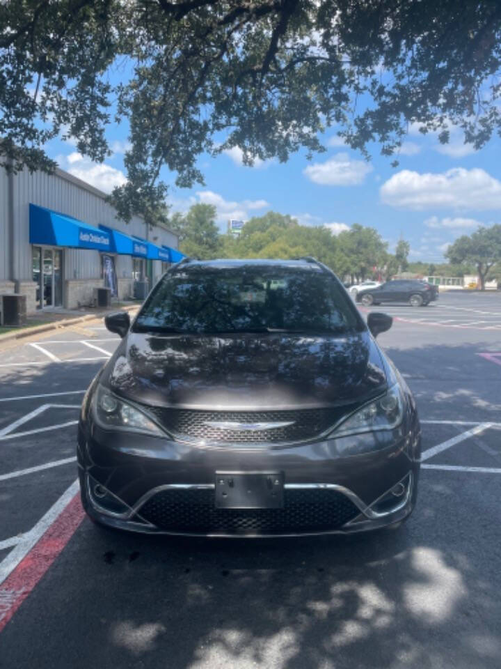 2020 Chrysler Pacifica for sale at AUSTIN PREMIER AUTO in Austin, TX