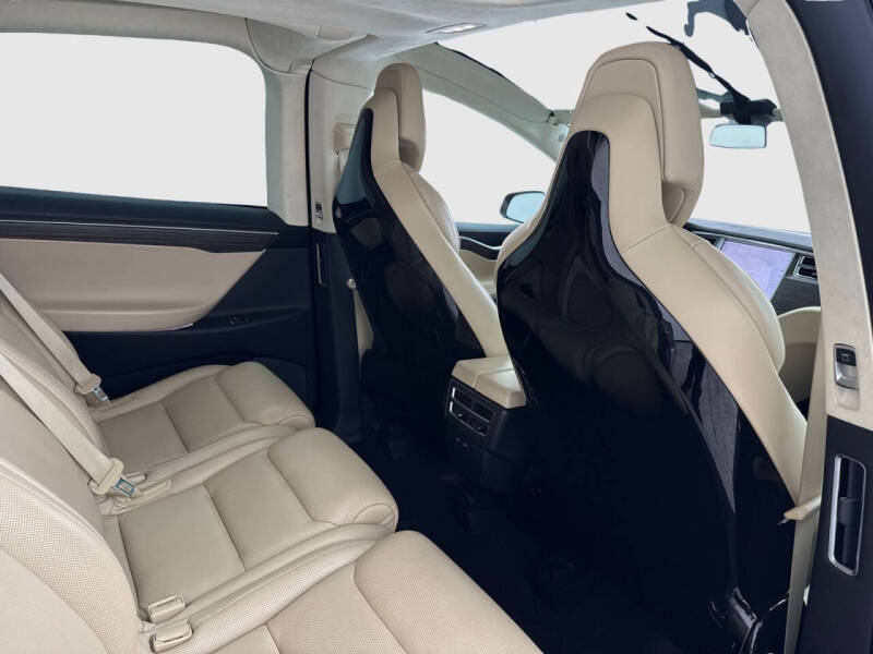 2016 Tesla Model X P90D