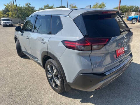 2022 Nissan Rogue SL