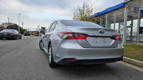 2021 Toyota Camry Hybrid LE