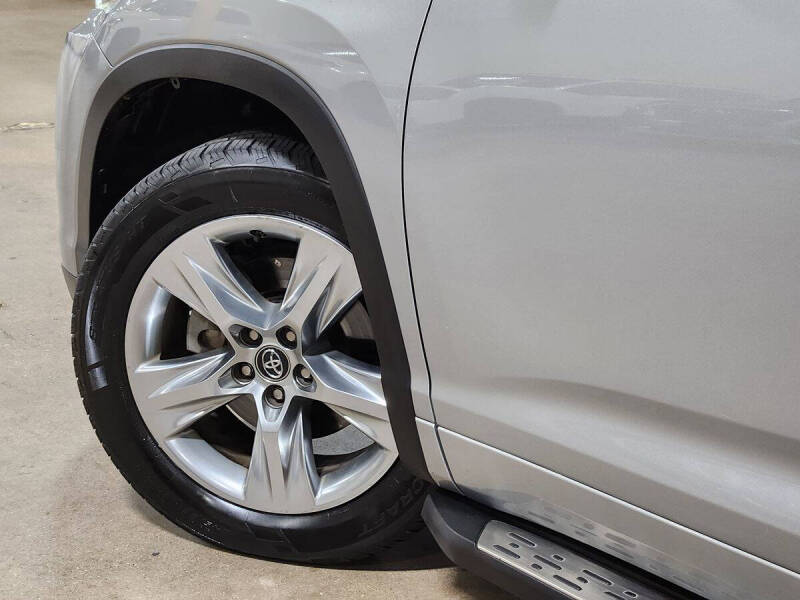 2017 Toyota Highlander Limited