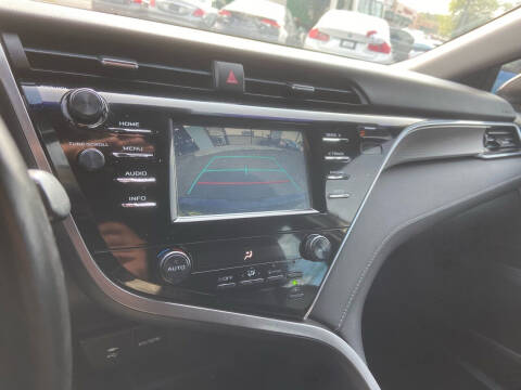 2018 Toyota Camry SE