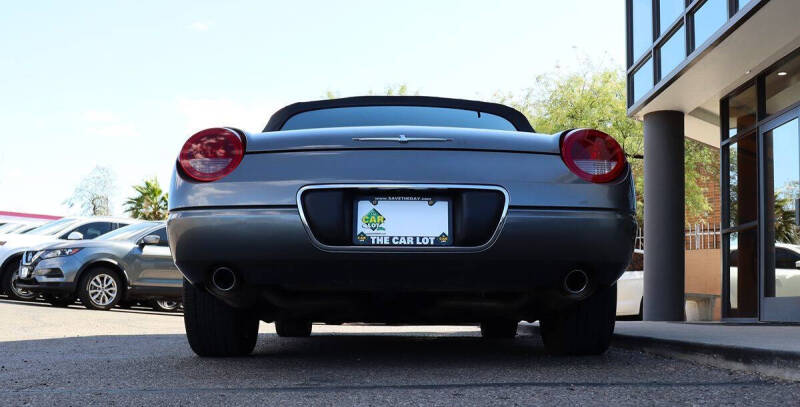 2003 Ford Thunderbird