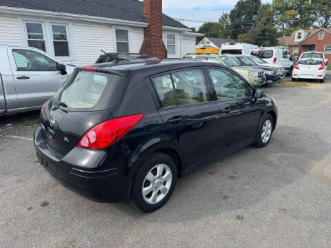 2009 Nissan Versa 1.8 S