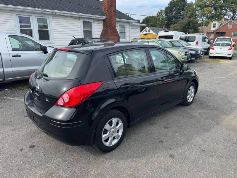 2009 Nissan Versa 1.8 S