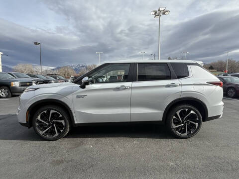 2025 Mitsubishi Outlander PHEV SE