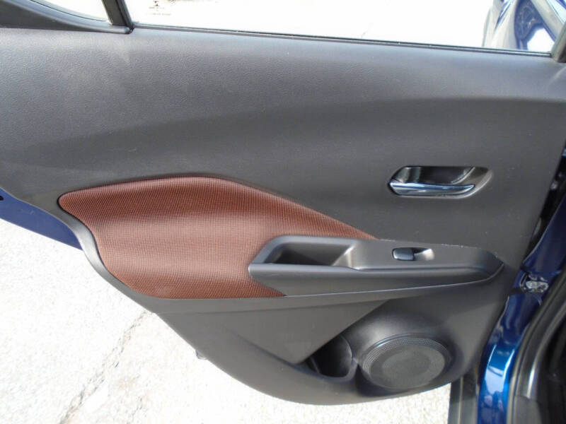 2019 Nissan Kicks SR