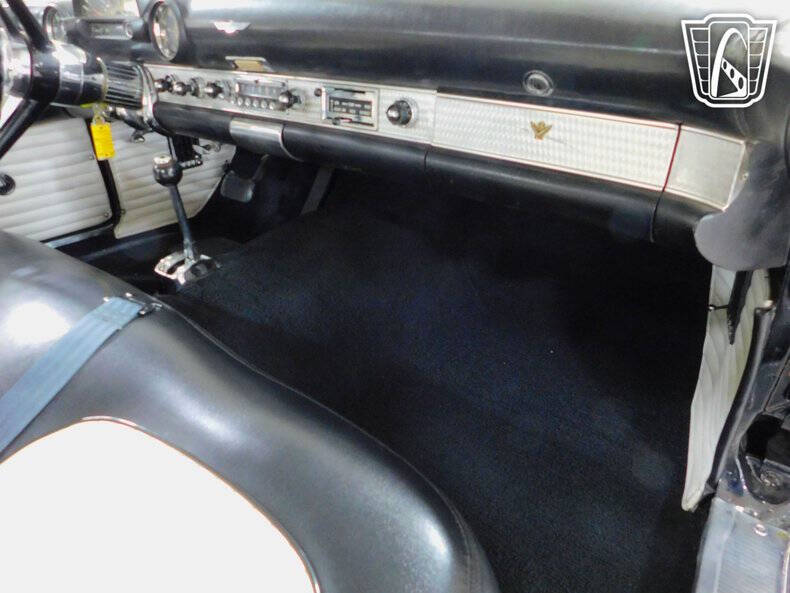 1956 Ford Thunderbird