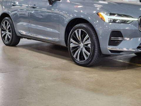2023 Volvo XC60 Recharge T8 Plus Bright Theme