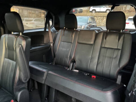 2016 Dodge Grand Caravan R/T