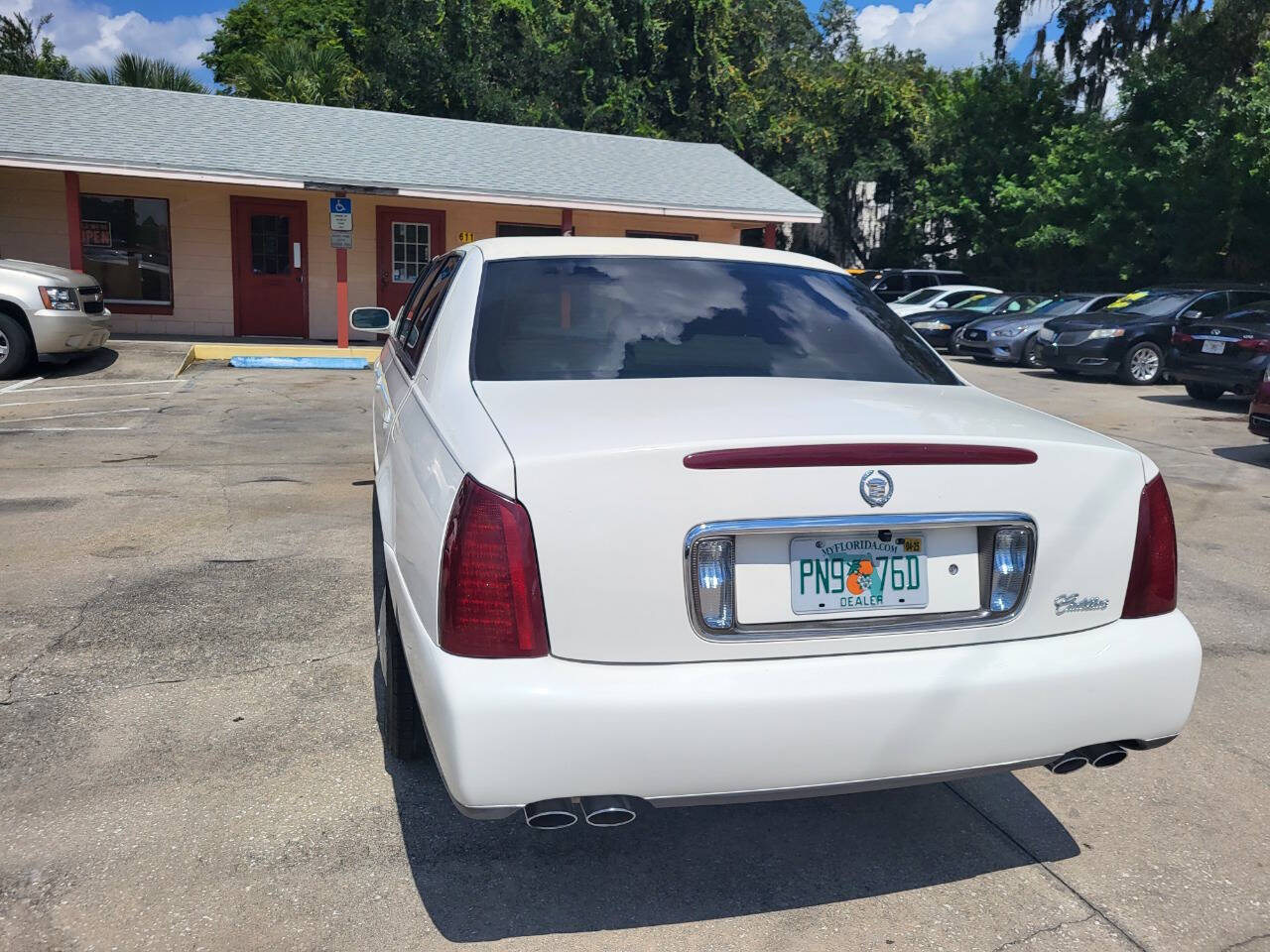 2000 Cadillac Deville Professional for sale at FAMILY AUTO BROKERS in Longwood, FL