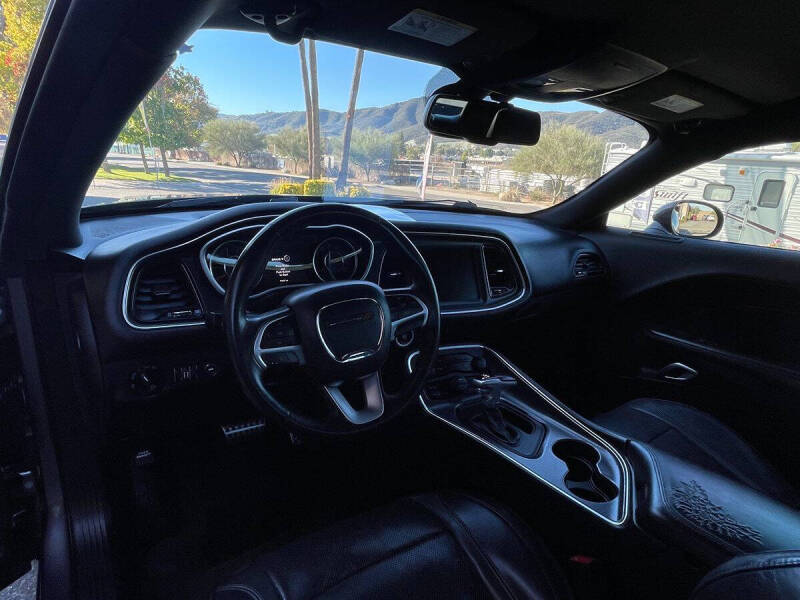 2015 Dodge Challenger SXT Plus