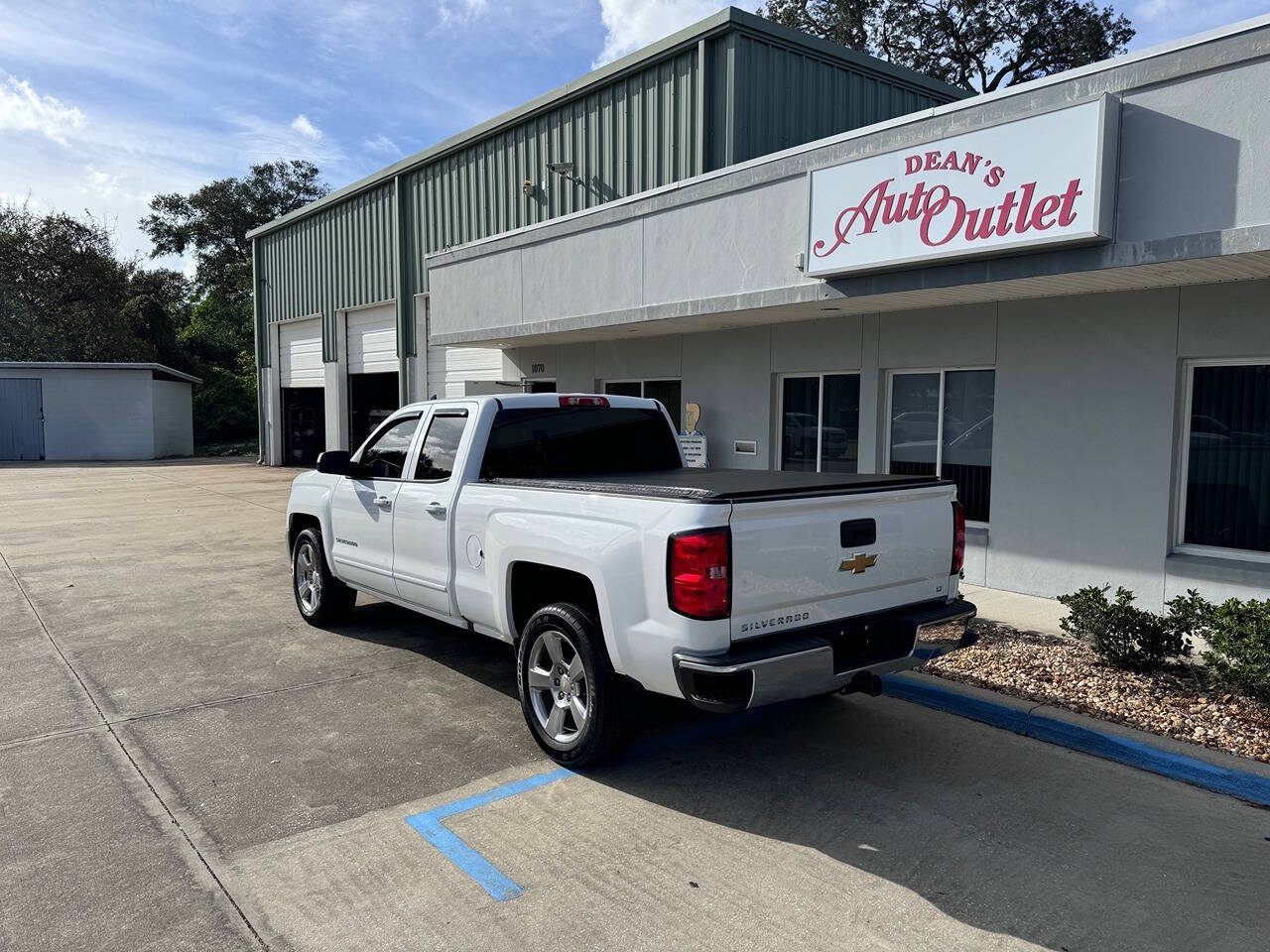 2018 Chevrolet Silverado 1500 for sale at Deans Auto Outlet in Ormond Beach, FL