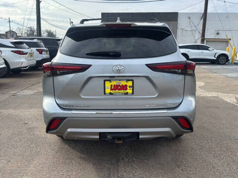 2024 Toyota Highlander Platinum