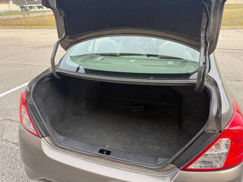 2016 Nissan Versa 1.6 S