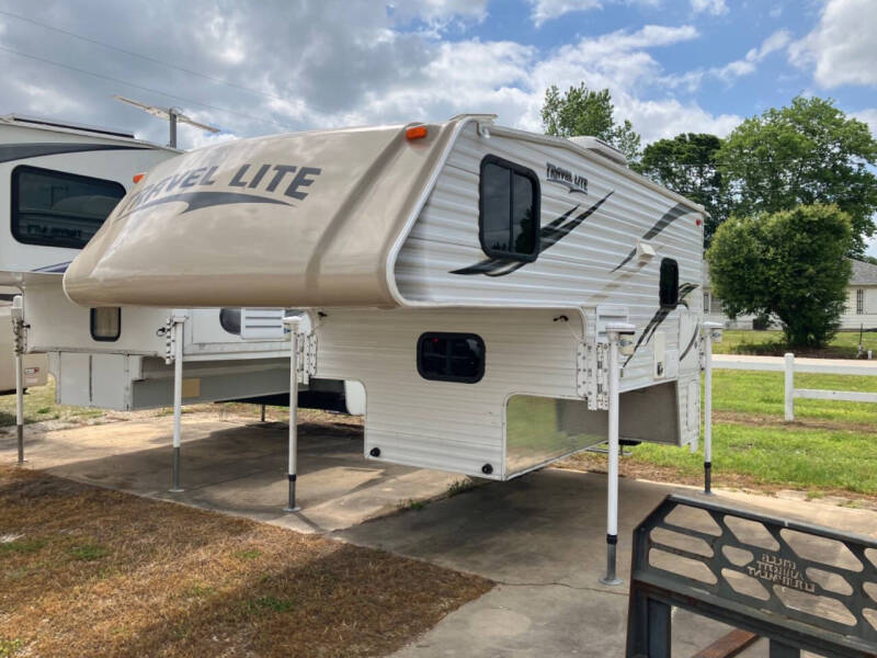 2015 Travel Lite 890 SBRX