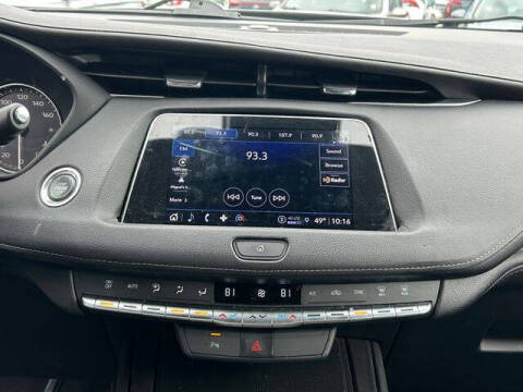 2022 Cadillac XT4 Premium Luxury