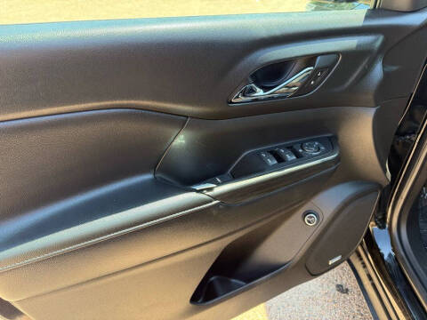 2017 GMC Acadia SLT-1