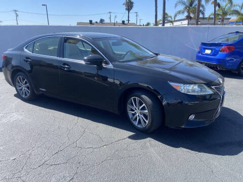 2013 Lexus ES 300h