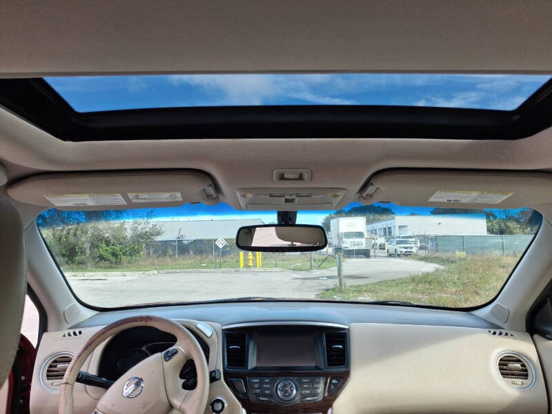 2015 Nissan Pathfinder Platinum