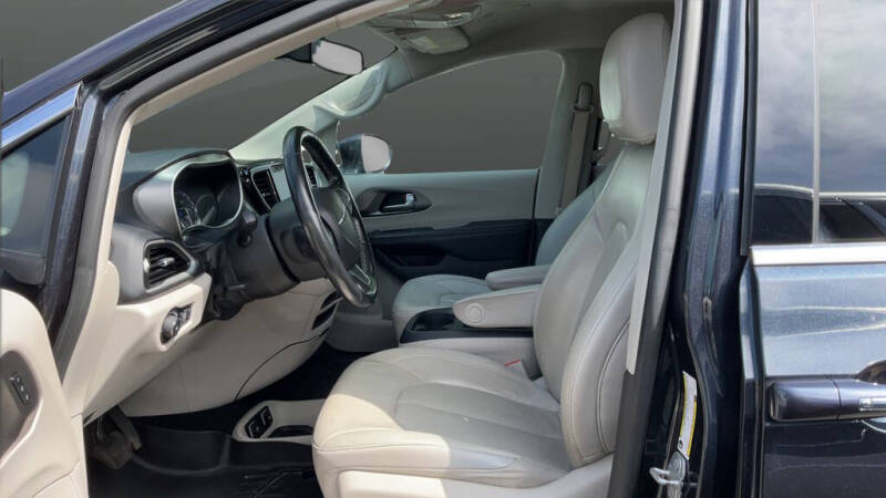 2021 Chrysler Pacifica Touring L