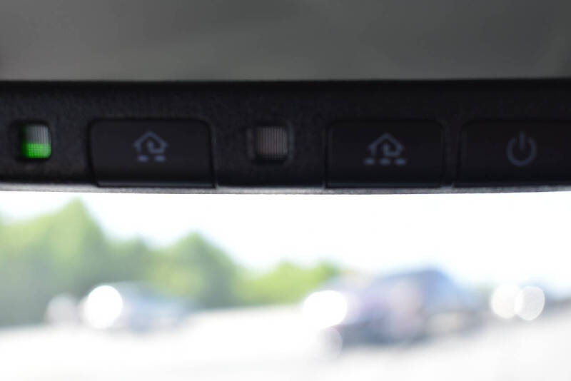 2018 Toyota Camry Hybrid XLE