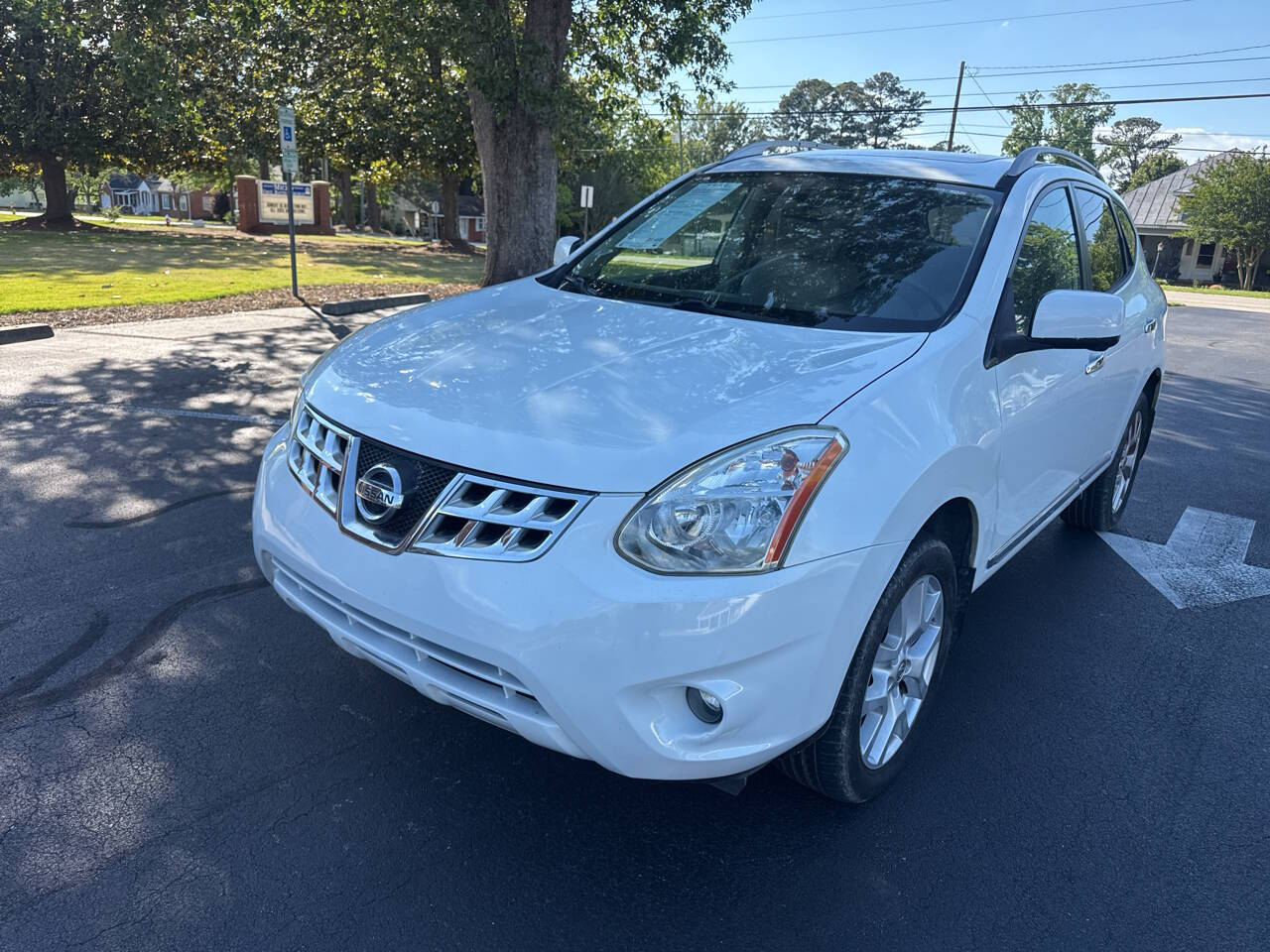White 2013 Nissan Rogue SV w/SL Package SV w/SL Package 4dr Crossover 1