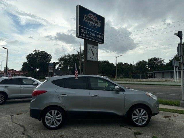 2013 Hyundai TUCSON for sale at GOOD GUYS MOTORS in Green Cove Springs, FL