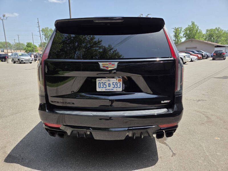 2023 Cadillac Escalade-V ESV